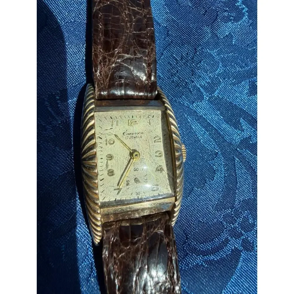 Vintage Emerson Swiss 17-Jewel Mechanical Wristwatch (CCC57)